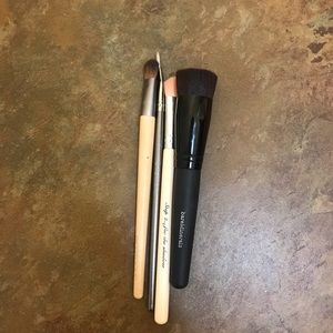 4 piece Blake up brush set